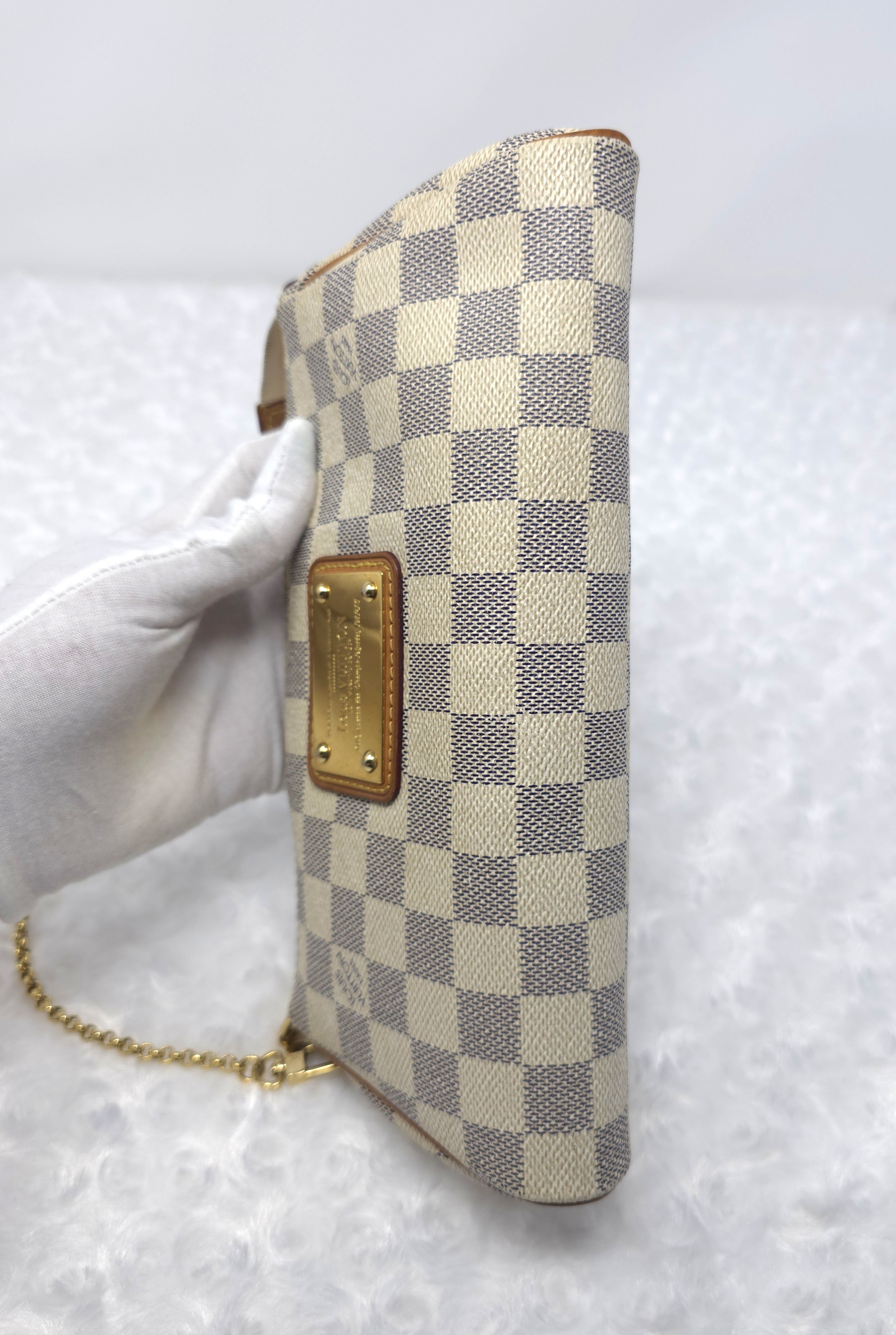 L V Azur Eva Clutch Damier